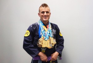 Robert Cozmo Consulmagno, champion